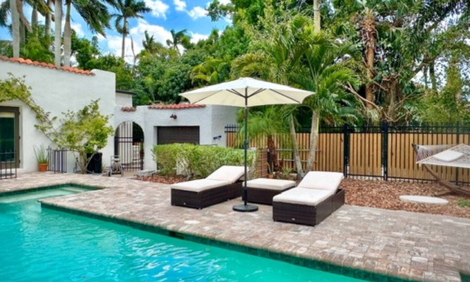 Altamont Manor House | Casita near Downtown Fort Myers