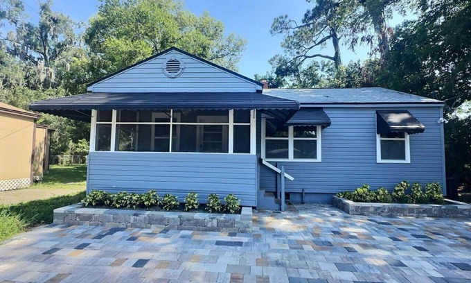 Lakeshore South House | Casita San Juan: Sleeps6! 3bd/1bth Lakeshore Gem