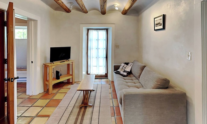 South Capitol House | Casita Sueno | Courtyard Patio, Amazing Location