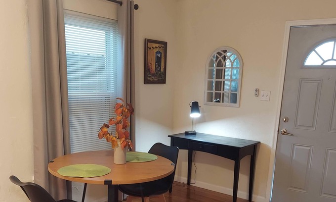 East Las Vegas Apartment | Casita Verde located in a Historic Neighborhood