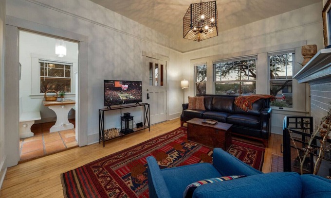 West University Apartment | Casitas #2 & #3 Compound