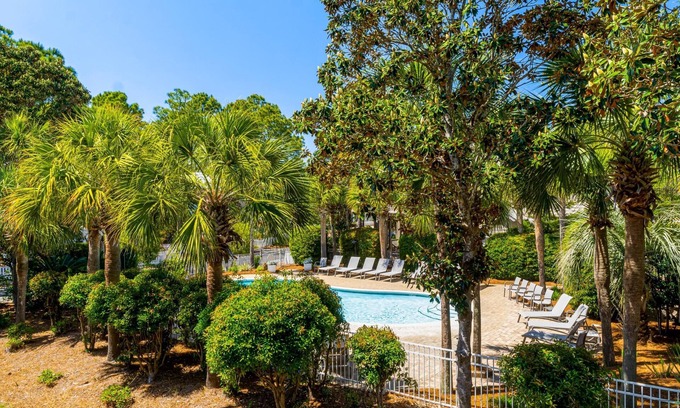 Cassine Village Condo | Cassine Station by Panhandle Getaways