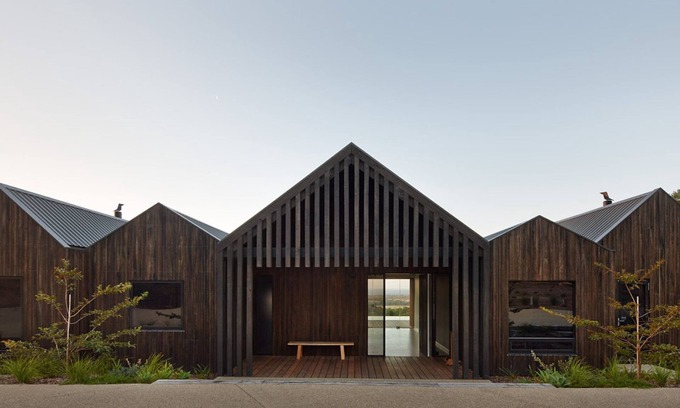 Red Hill House | Cassis Vineyard Award Winning Home