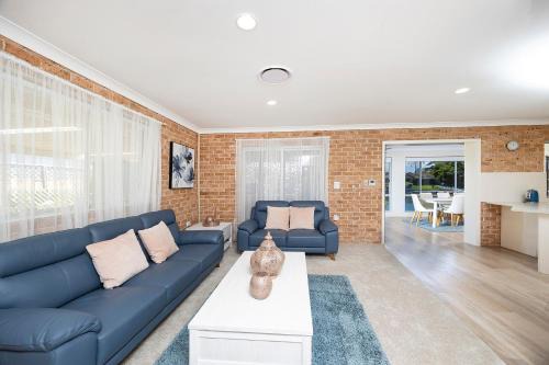 Forster House | Castaway on King George
