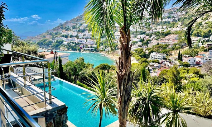 Almadraba-Canyelles Apartment | CASTELL BLAU