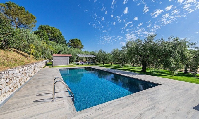 Polpenazze del Garda Apartment | Castelletto 2 - Piscina & jacuzzi by Wonderful Italy