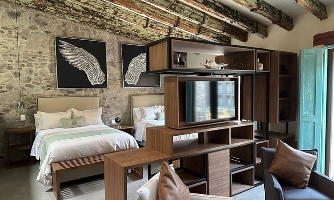 Santeagueda Hotel | Castello di Carlo – Loft Carlo VI