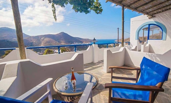 Katapola Bed & Breakfast | Castelopetra Studios