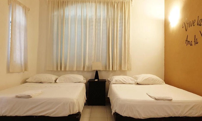 Playacar Fase I Apartment | Castillo de Amor Tropical