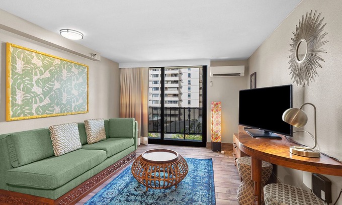 Waikiki Hotel | Castle Bamboo Waikīkī Hotel