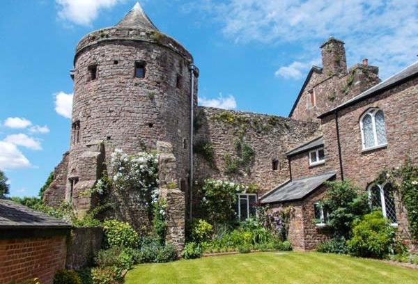 Tiverton House | Castle Barton