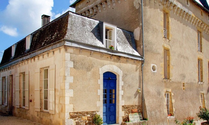 Chalais Apartment | Castle in Chaleix with Pool and Views