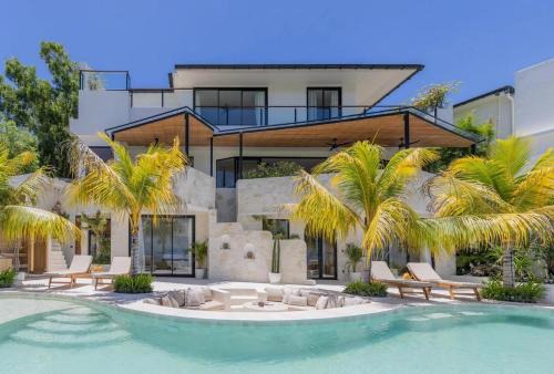 Uluwatu House | Castle Lunita top ocean view villa of Uluwatu