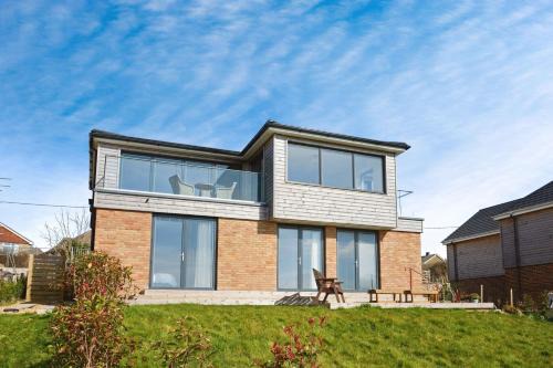 Newport East House | Castle View