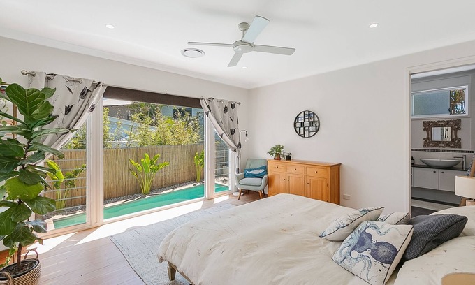 Casuarina House | Casuarina Lux House - 4BR Pet-Friendly Beach House by uHoliday