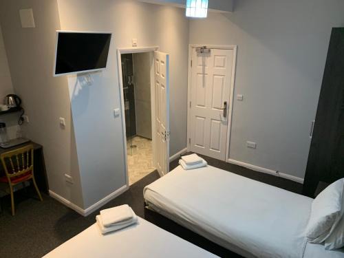 Cricket Green Bed & Breakfast | Casuarina Tree