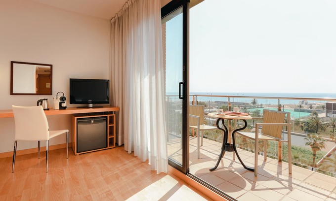 Diagonal Mar i el Front Maritim del Poblenou Hotel | Catalonia Barcelona Beach