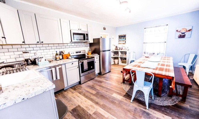 West Saugerties House | Catskill Mtn Farmhouse w/Hot Tub near Woodstock