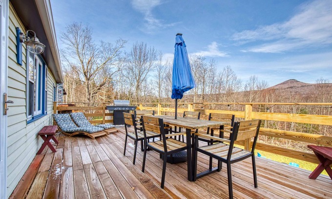 Elka Park Cottage | Catskills Cottage w/Deck, 7 Mi to Hunter Mtn