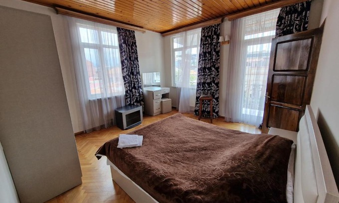 Old Boulevard Hotel | CATTALEYA