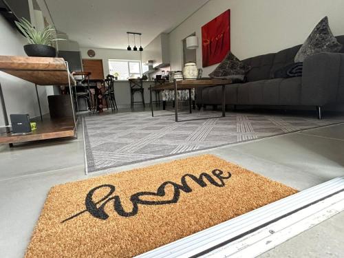 George Apartment | Catwalk in George