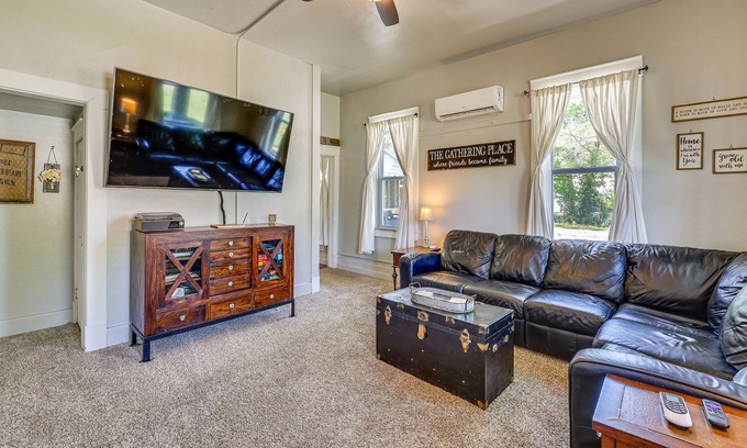 Cave Springs Apartment | Cave Springs Home ~ 16 Mi to Razorback Stadium!