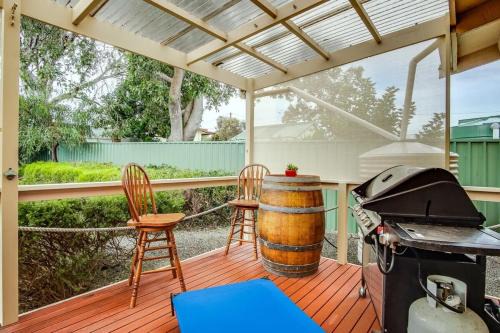 Goolwa Beach House | Cave Street Retreat - 38 Cave Street Goolwa Beach - BYO Linen