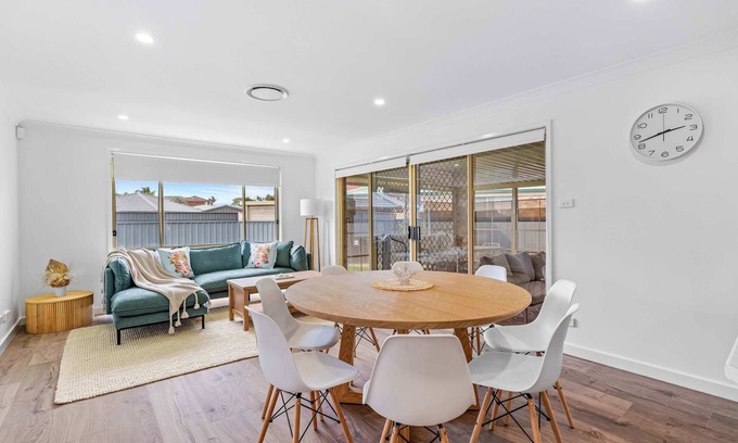 Swansea House | Caves Beach House- Winter Holiday Mid-Week Special