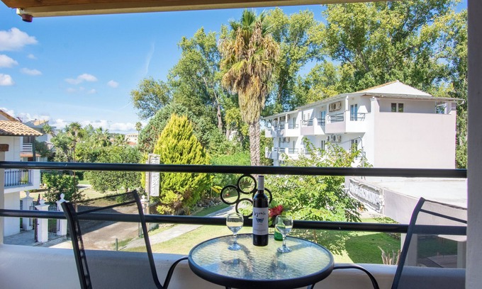 Kavos Apartment | CAVOS BEACH HOUSE