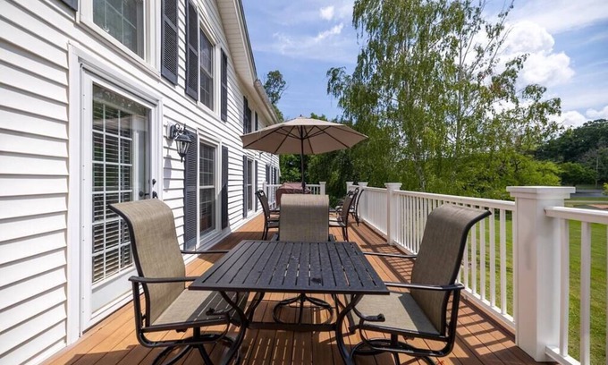 Lewiston House | Cayuga Street Retreat