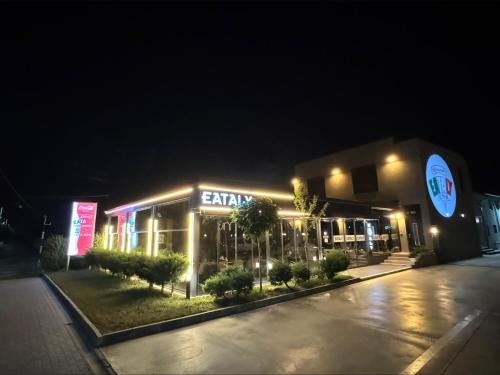 Bobicesti Hotel | Cazare Eataly Bals Restaurant