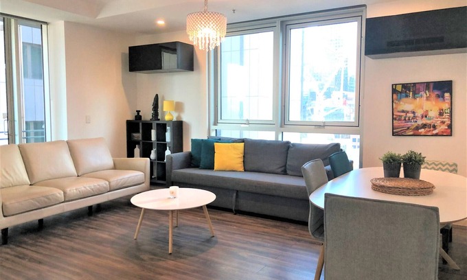 Docklands Apartment | CBD apartment at Liberty at the West End!