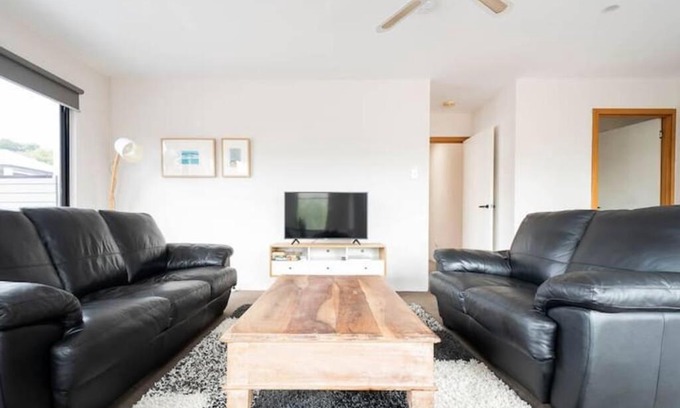 Launceston CBD Apartment | CBD apartment by the Hospital. WiFi and Parking