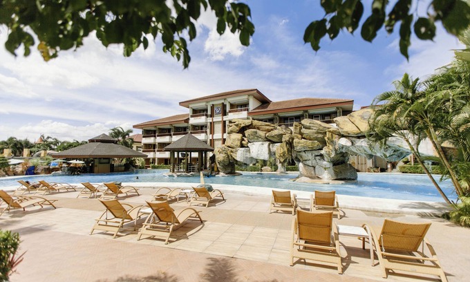 Mandaue Hotel | Cebu Westown Lagoon-Partywing