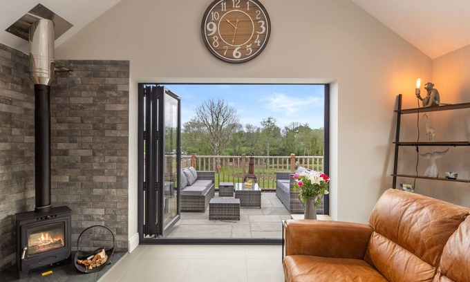 St. Florence Cottage | Cedar Cottage