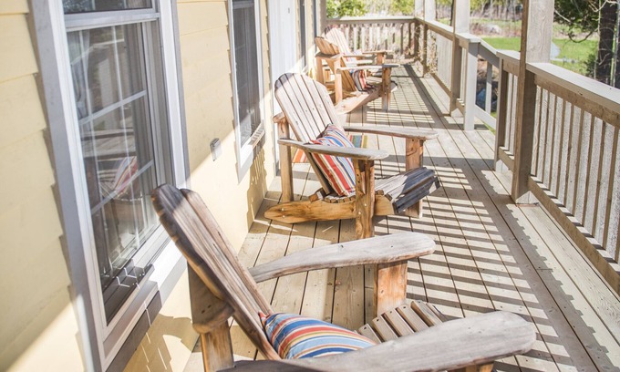Meaford House | Cedar Lodge An intimate home away from home across the street is Georgian Bay