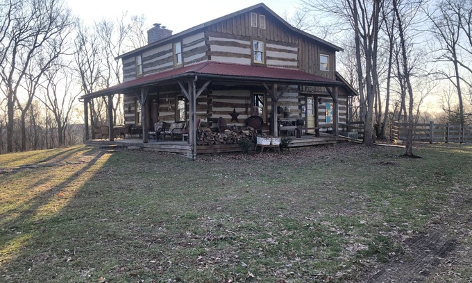 Milford Cabin | Cedar Ridge Farm - Rural Artist/Writer Retreat