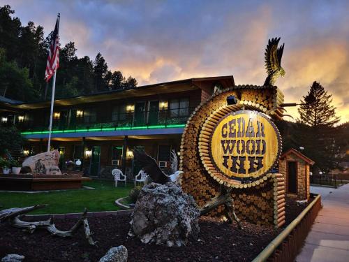 Deadwood Hotel | Cedar Wood Inn