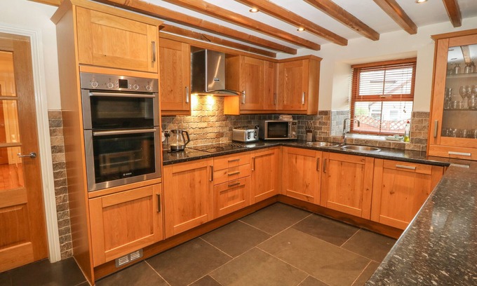 Garndolbenmaen Cottage | Cefn-yr-efail