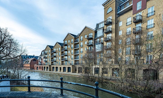 Reading City Centre Apartment | Celador Apartments - Riverside House Serviced Apartments