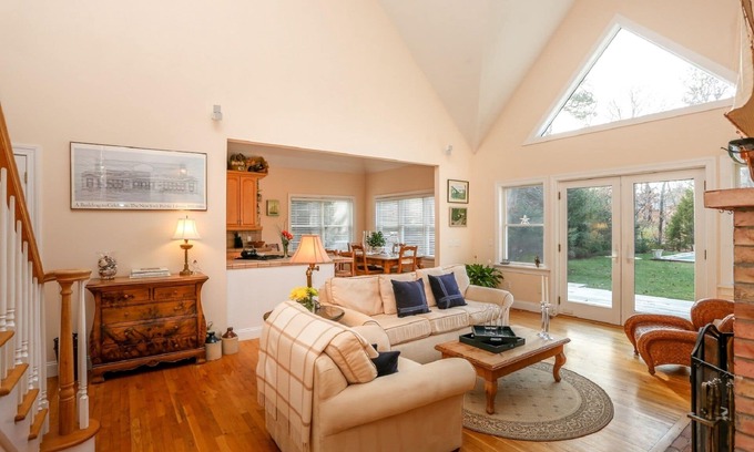 East Hampton North House | Celebrate Hamptons Film Festival in Light and Bright East Hampton Home!