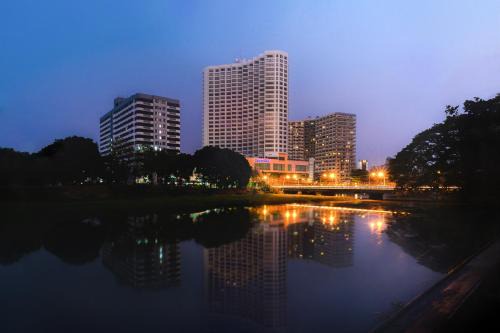 Wat Ket Hotel | Centara Riverside Hotel Chiang Mai