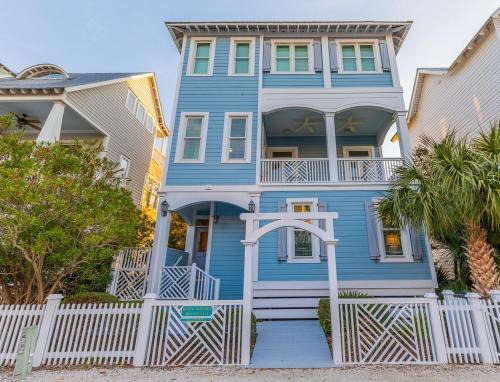 Saint Simons Island House | Centennial Coast Cottage - with Heated pool