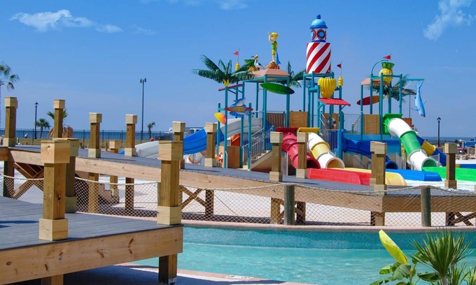 Gulfport Hotel | Centennial Plaza Resort Gulfport