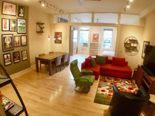 Over-the-Rhine Apartment | Center of Action PARK ONSITE Gated on 2nd Fl