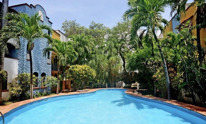 12th Street Apartment | CENTER, very safe area, near Coco Bongo