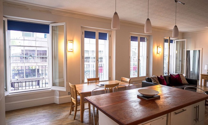 Inverness City Centre Apartment | Central 1-bed Apartment in Inverness, Sleeps 4