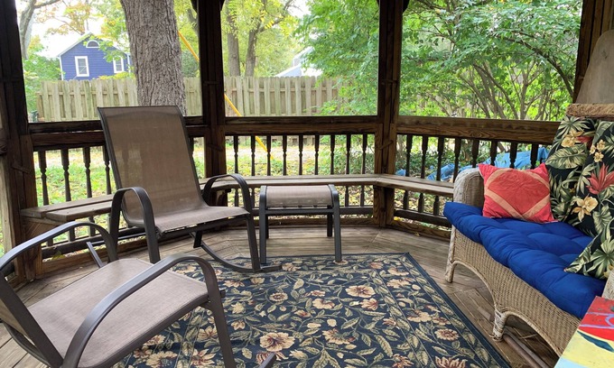 Yellow Springs House | Central and Shady 1-bedroom house in Yellow Springs with WiFi and AC