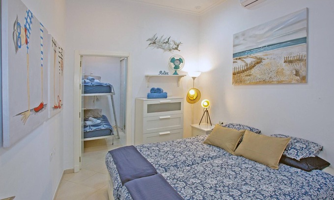 Old Town Apartment | Central apartment with terrace 1 min from beach, pets allowed