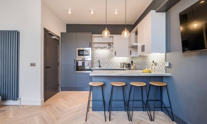 Belfast City Centre Apartment | Central Belfast Apartments: University Street